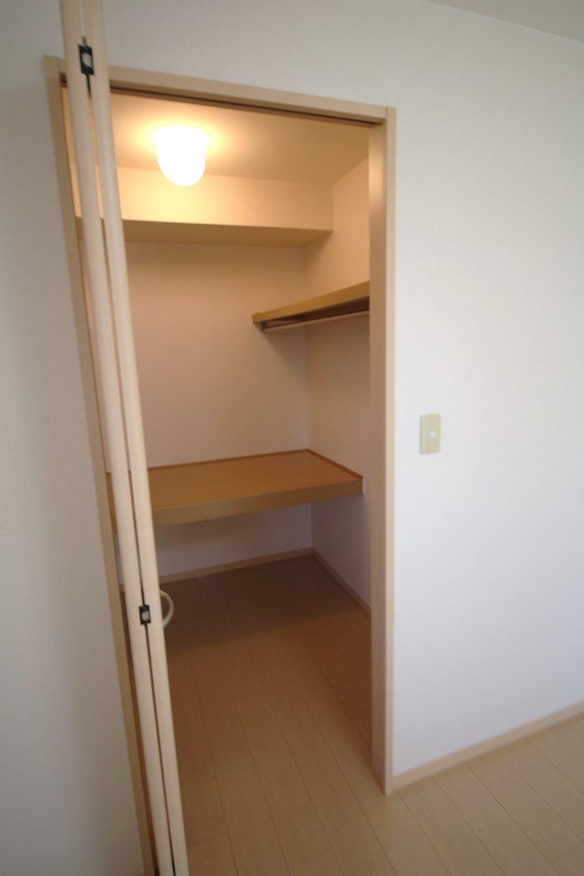 玄関　※別部屋写真参照