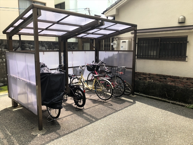 地下鉄西神・山手線 県庁前駅 徒歩6分 7階建 築42年の外観写真