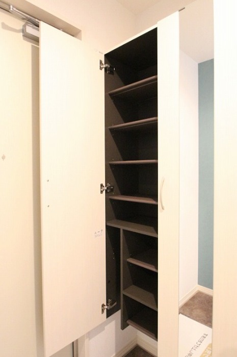 D-room筑紫通り 弐番館の玄関写真