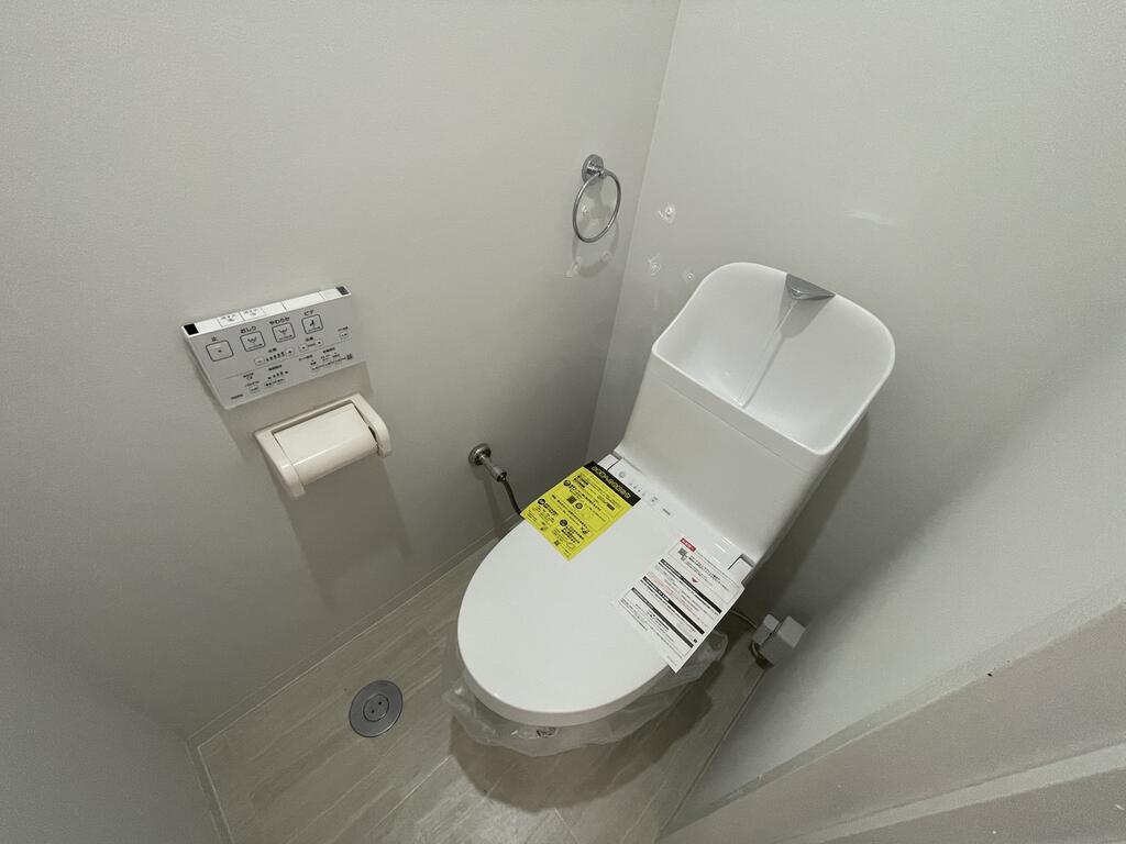 阪急伊丹線 伊丹駅 徒歩20分 3階建 築24年のトイレ写真