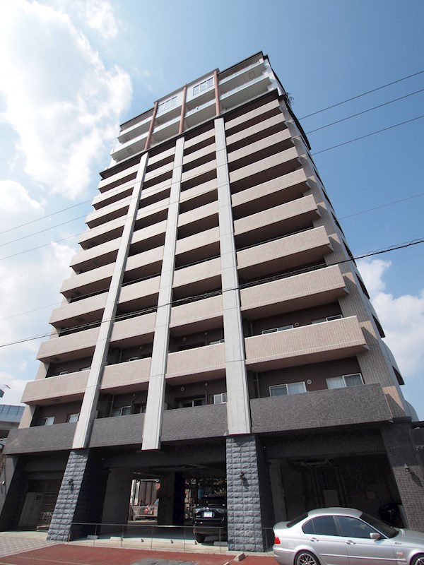 建物外観　モノレール城野駅まで徒歩3分。