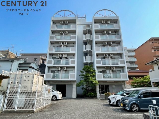 建物外観　オートロック、防犯カメラ完備☆