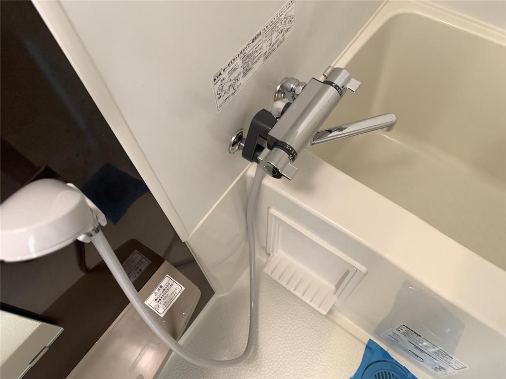 バス・シャワールーム　※同タイプの写真となり、実際のお部屋とは異なる場合があります
