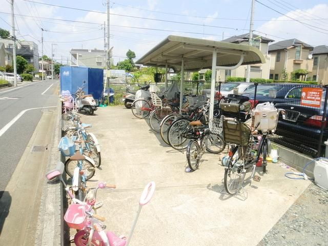その他共有部分　★屋根付駐輪場です★