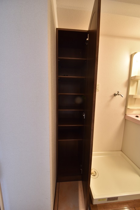 IDビルの玄関写真
