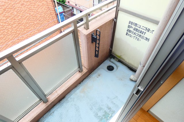 ＪＲ青梅線 昭島駅 徒歩3分 5階建 築21年の内装写真