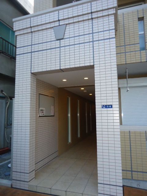 BRINDDLE COURTの外観写真
