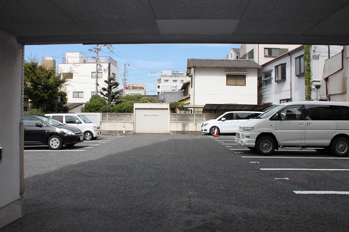地下鉄谷町線 出戸駅 徒歩5分 10階建 築36年の外観写真
