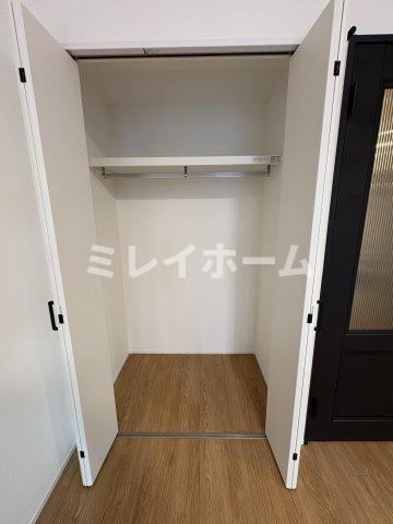 収納　同建物内、別のお部屋の参考写真になります。