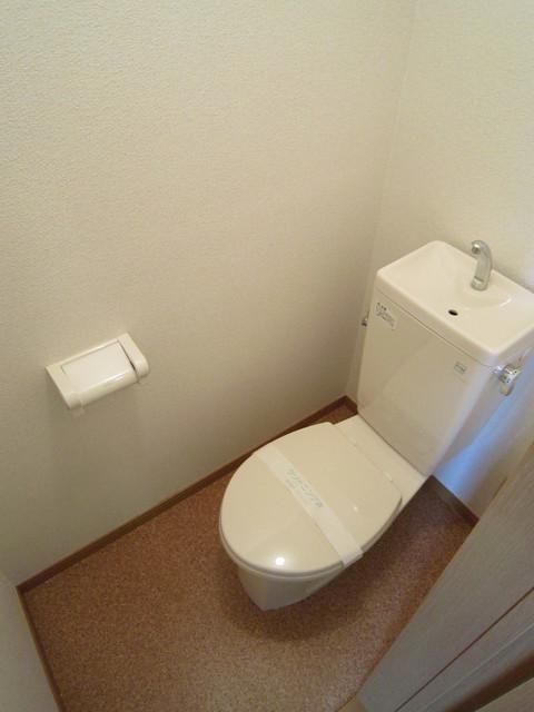 クレドールIIのトイレ写真