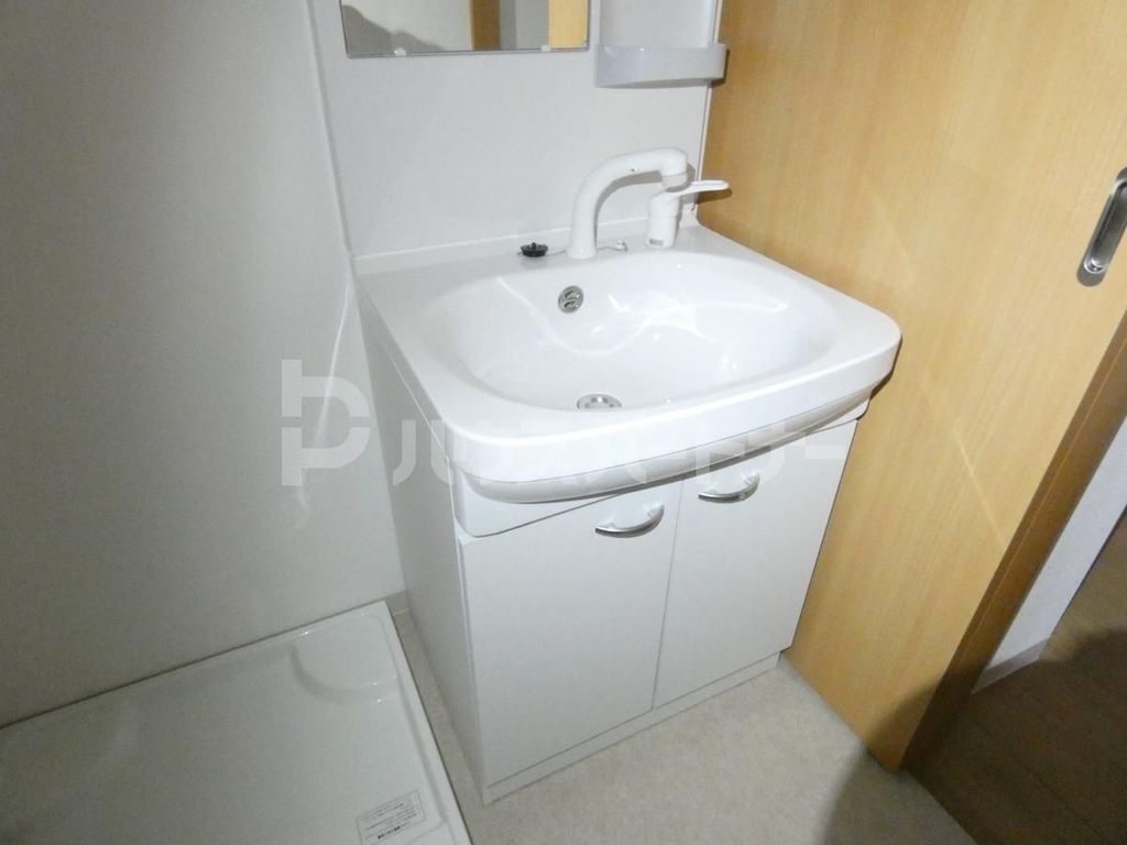 レオ伍拾八番館の内装写真
