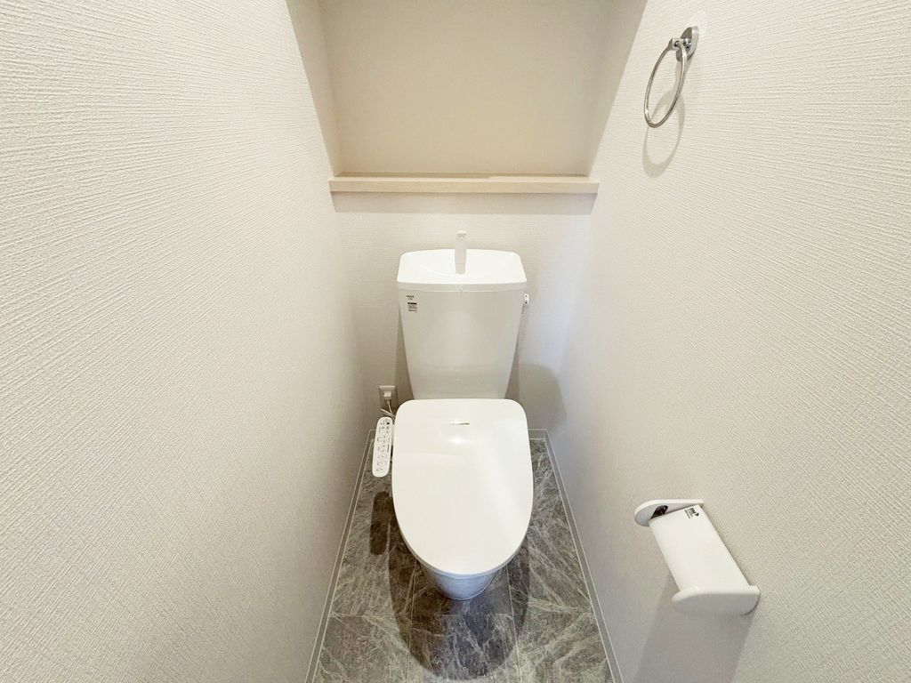 ドゥー・ルミエール新森のトイレ写真
