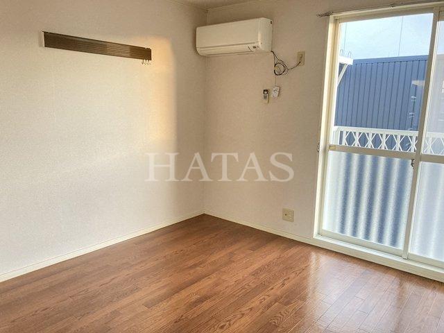 居室・リビング　同物件別部屋です