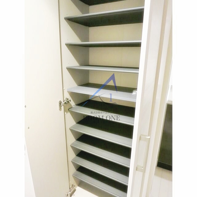 玄関　玄関です。