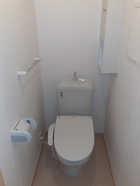 プロシード アンジュのトイレ写真