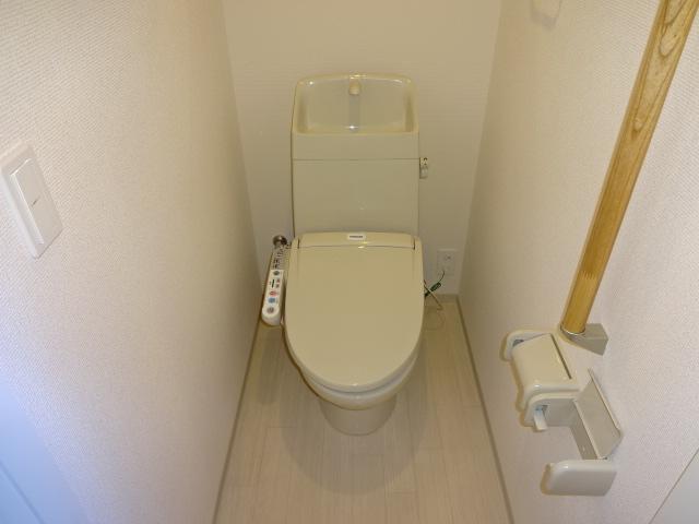 トイレ　シャワー付トイレ