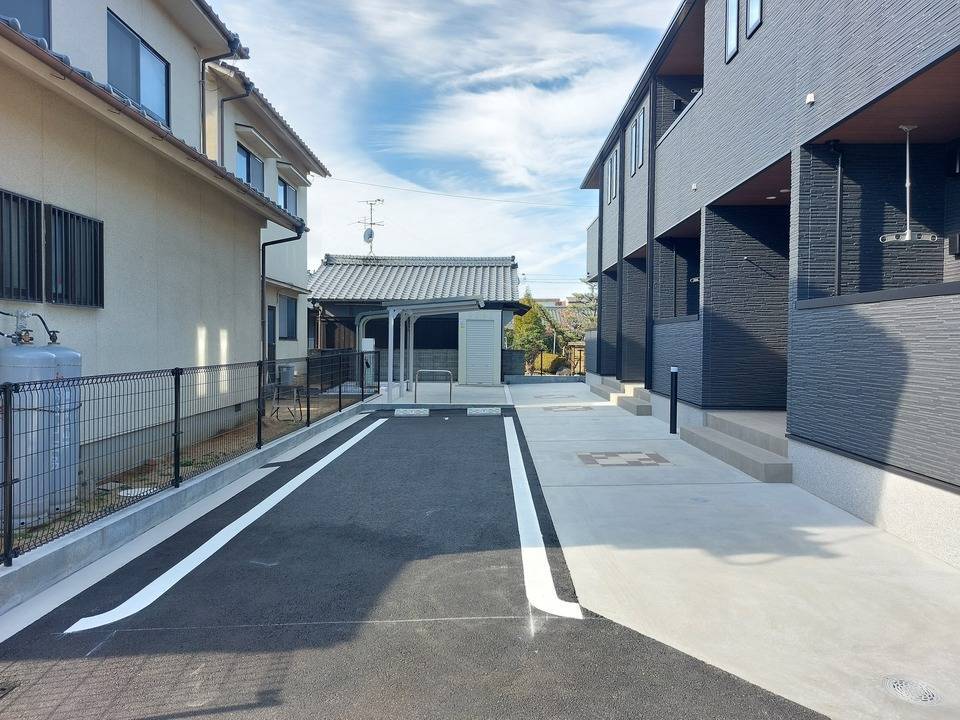 駐車場　駐車場