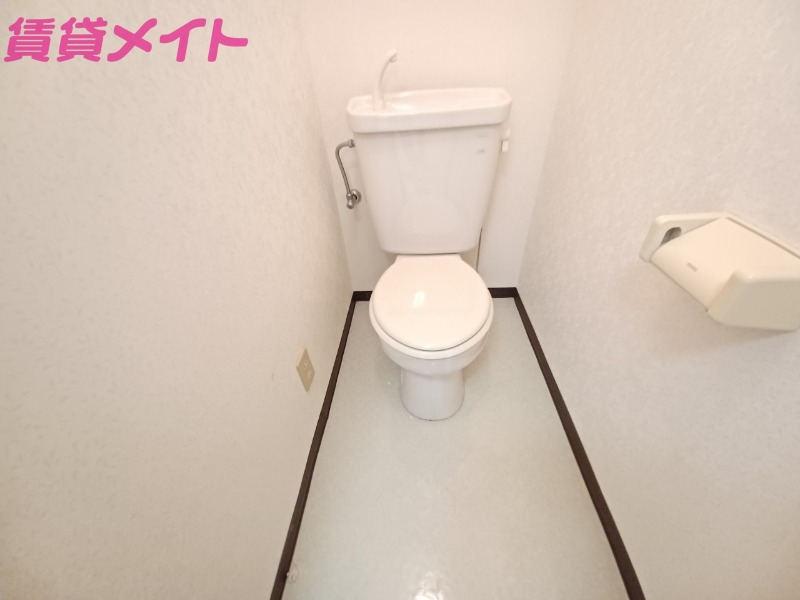 トイレ　同物件反転タイプ