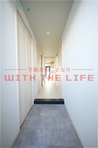 AZUR日吉町の玄関写真