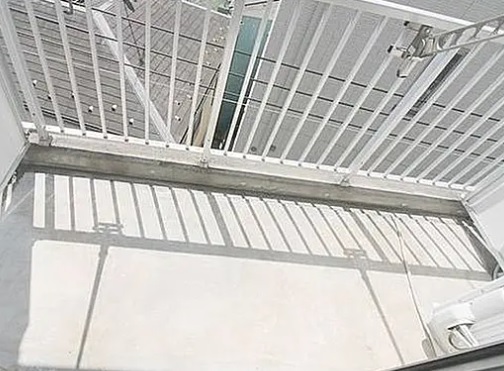 バルコニー　別のお部屋の室内写真になります。