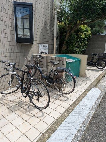 コパーズアプト港南VIパートIIの外観写真