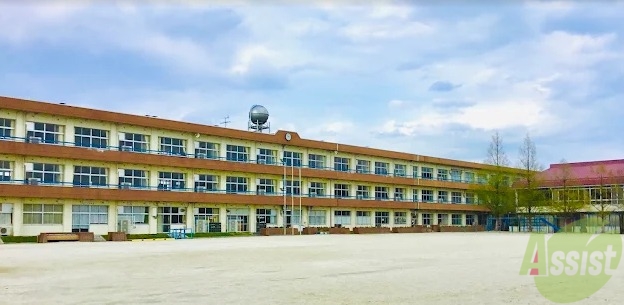 小学校　岩沼市立岩沼南小学校（小学校）まで1076m