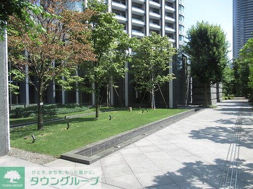 エントランス　エントランス別角度　※2019年04月の写真