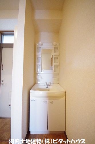 洗面設備　※反転室内