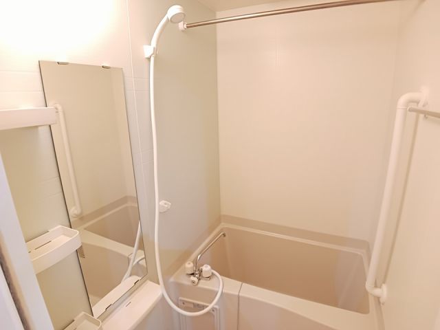 ＪＲ湖西線 堅田駅 徒歩13分 3階建 築17年の風呂写真