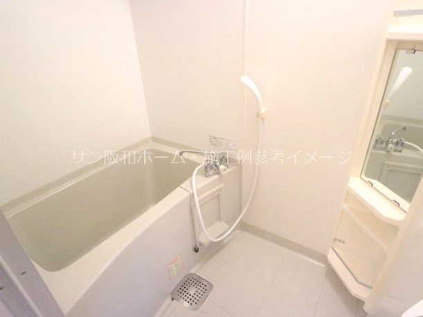 ＪＲ関西本線 志紀駅 徒歩10分 2階建 築22年の風呂写真