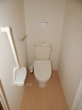 トイレ　シャワー付トイレ