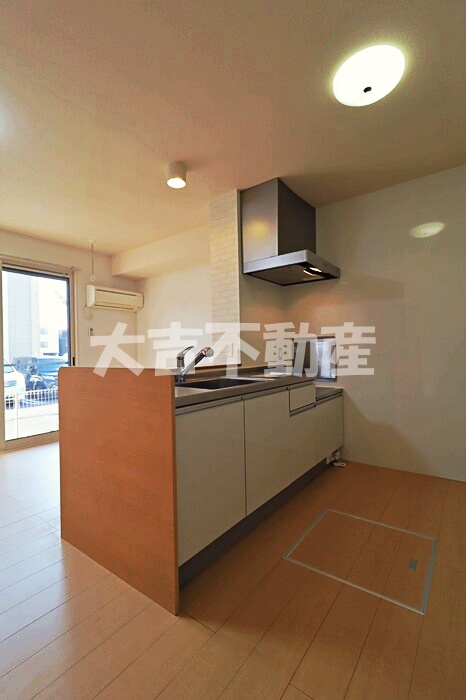 キッチン　※別部屋の写真です