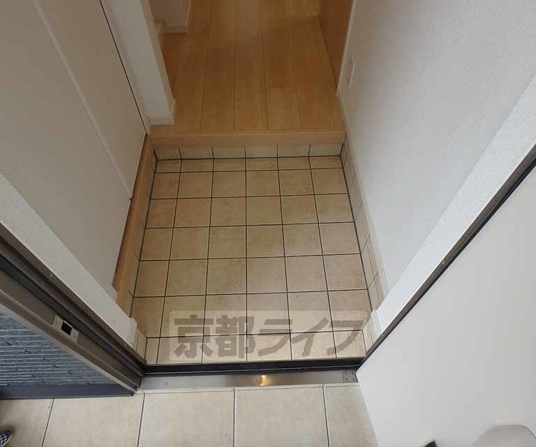 玄関　玄関写真です。