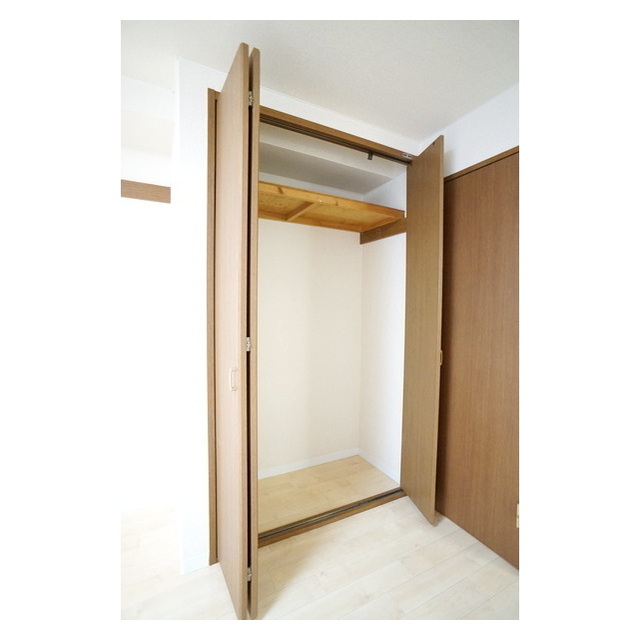 収納　シンプルで使いやすいクローゼット