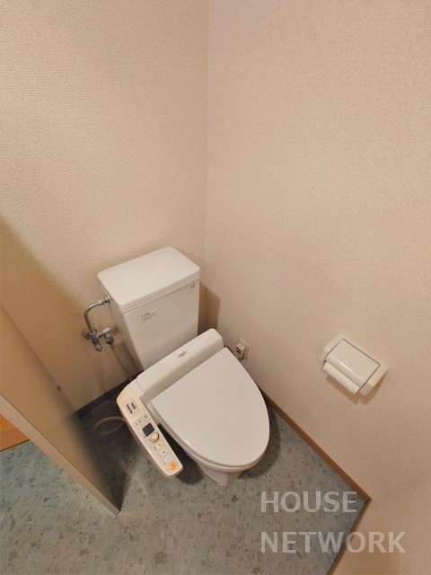 トイレ　お部屋探しはハウスネットワーク左京店へ