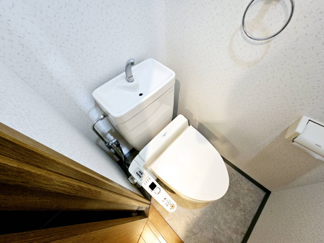 京阪本線 古川橋駅 徒歩11分 7階建 築27年のトイレ写真
