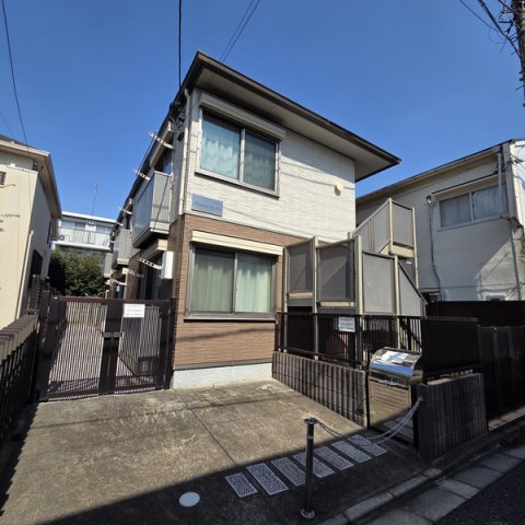建物外観　お電話でお問い合わせ頂きますとスムーズに対応可能です＾＾