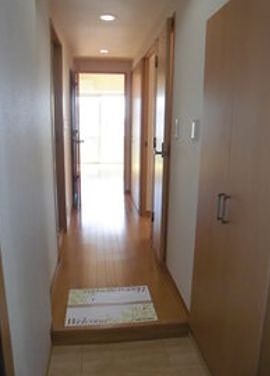 玄関　同仕様写真含む