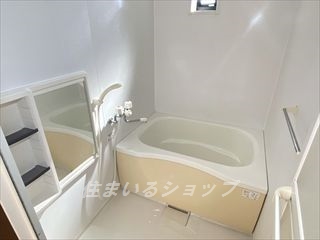 バス・シャワールーム　窓あり
