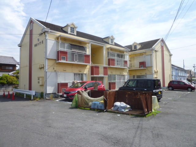 建物外観　全室角部屋