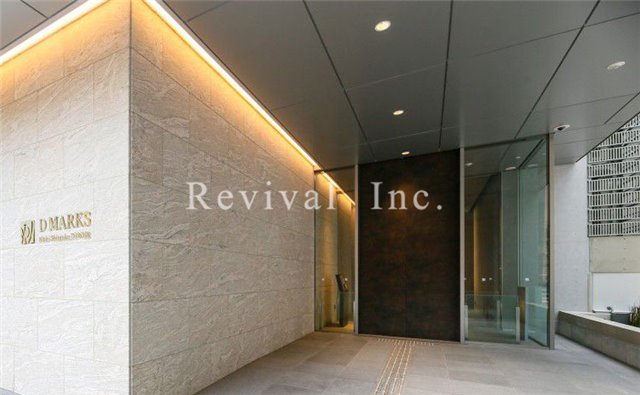 エントランス　高級感あるエントランスファサード