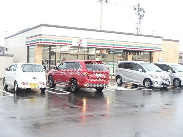 コンビニ　セブンイレブン（コンビニ）まで170m