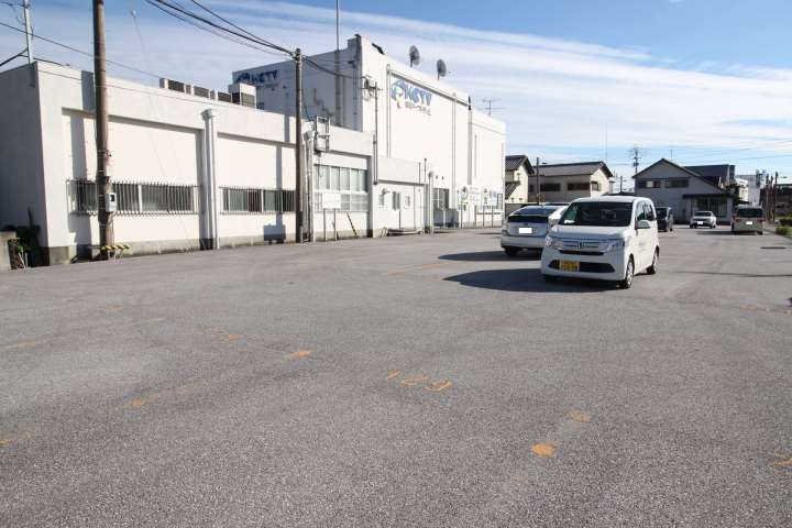 駐車場　駐車場