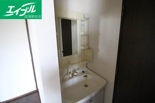 洗面設備　写真は同タイプのお部屋です