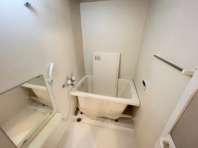 バス・シャワールーム　好きなときにあったかお風呂に入れる追い焚き付きバスルーム