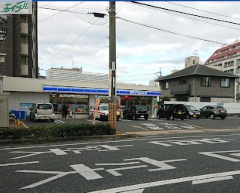 スーパー　天満屋ハピーズ岡山駅前店（スーパー）まで687m