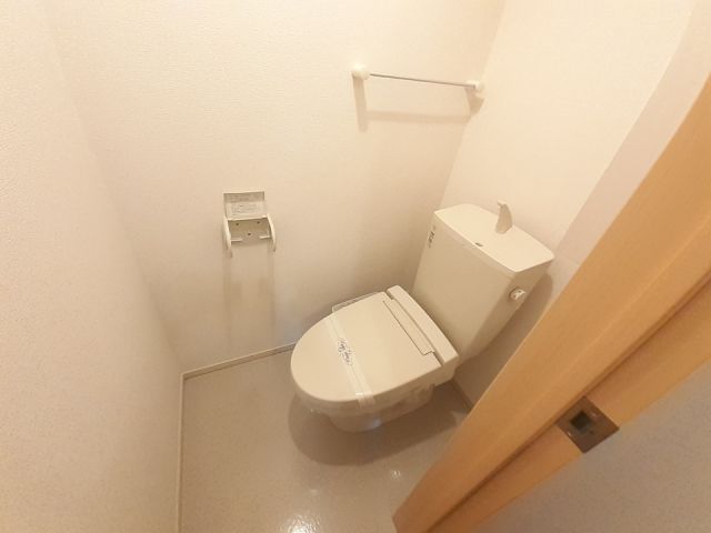 【朝倉市甘木のアパートのトイレ】