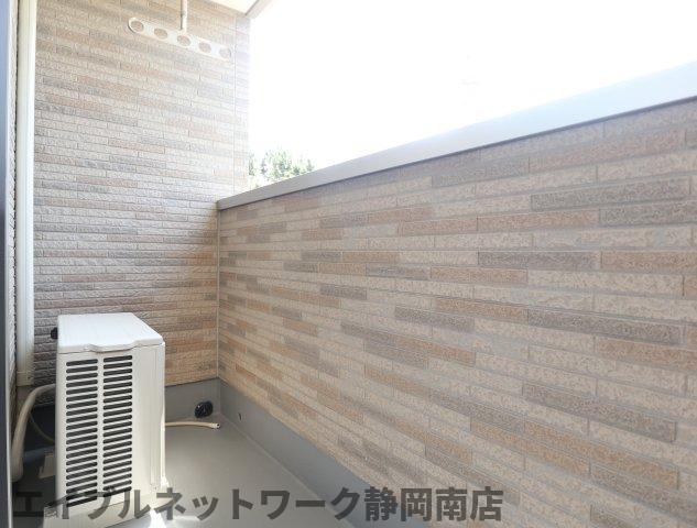ＪＲ東海道本線 静岡駅 バス乗車時間：19分 最寄りバス停で下車 徒歩3分 2階建 築3年の内装写真