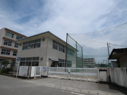 中学校　静岡市立長田南中学校（中学校）まで396m