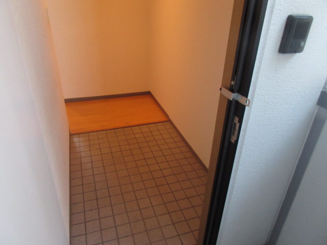 玄関　広い玄関